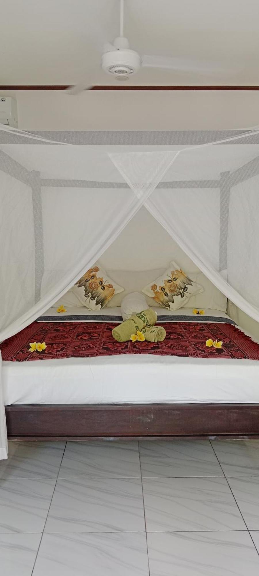 Beten Enjung Home Stay&Waroeng Amed  Exterior photo
