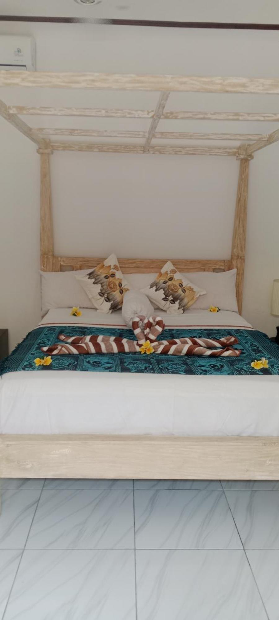Beten Enjung Home Stay&Waroeng Amed  Exterior photo